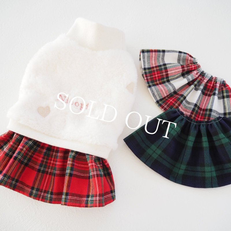 画像14: ハート刺繍：選べるチェックのファーワンピース：エクリュホワイト【名入れ無料】 (14)