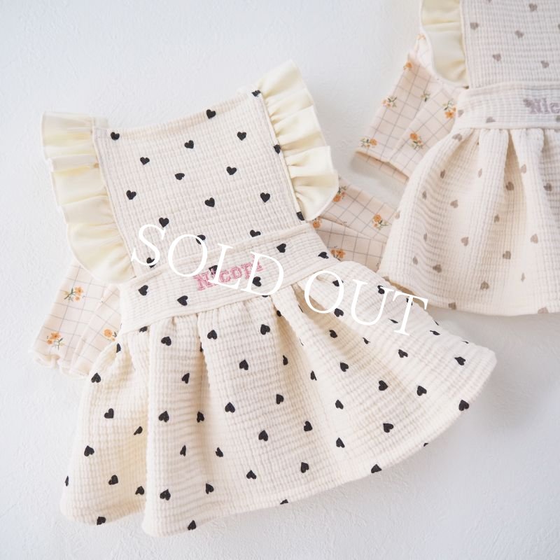 画像16: 【予約販売】5月下旬頃発送目安【完全受注】little heartフリルエプロンドレス：black【名入れ無料】 (16)