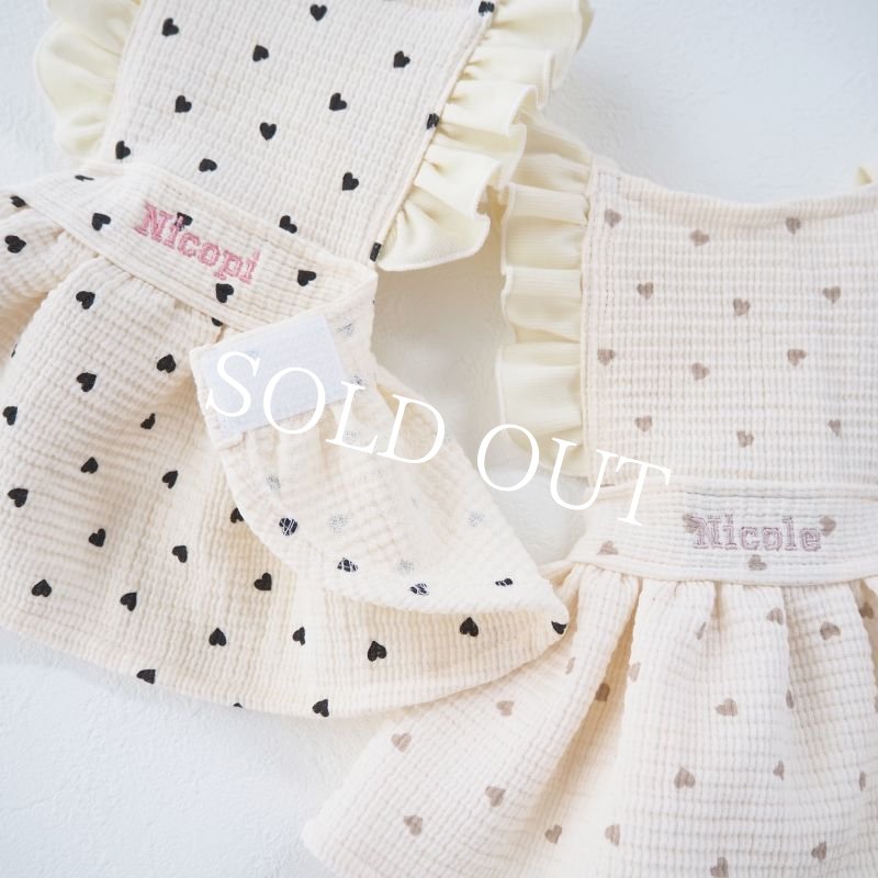 画像11: 【予約販売】5月下旬頃発送目安【完全受注】little heartフリルエプロンドレス：black【名入れ無料】 (11)